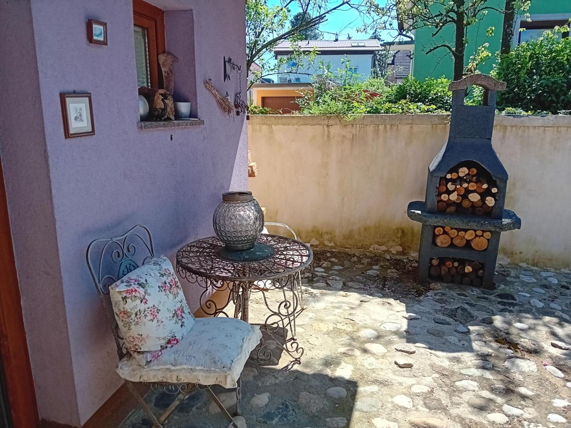 Rose 40m2 With Terrace 25m2 In Greeny Area For 4 Person Ubytování v soukromí Lublaň